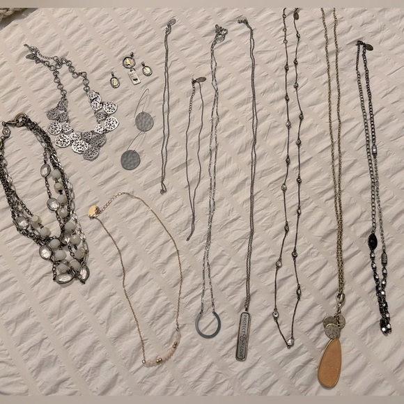 Lot of Jewel Kade JK by Thirty-One Jewelry Necklaces - Picture 1 of 1